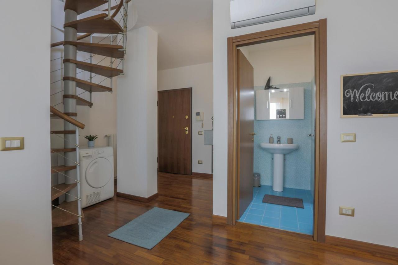 Appartamento Nolo Uptown Milano Esterno foto