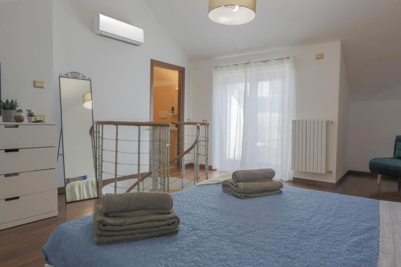 Appartamento Nolo Uptown Milano Esterno foto