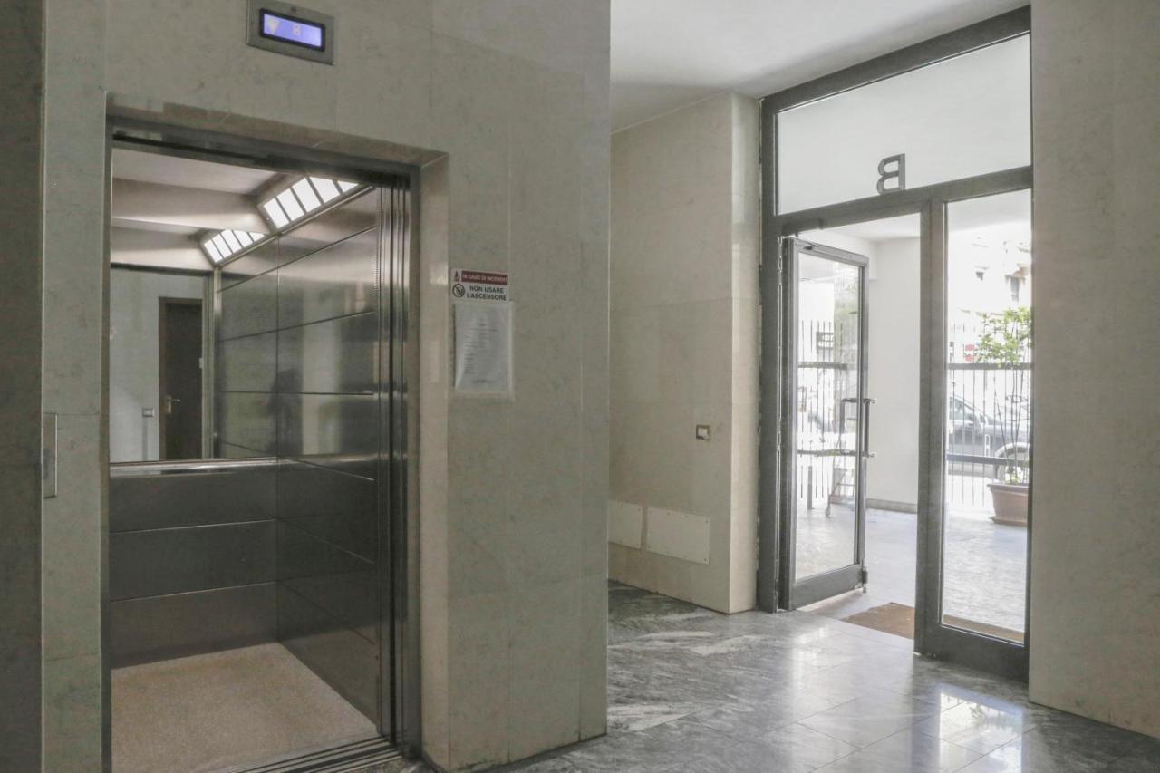 Appartamento Nolo Uptown Milano Esterno foto